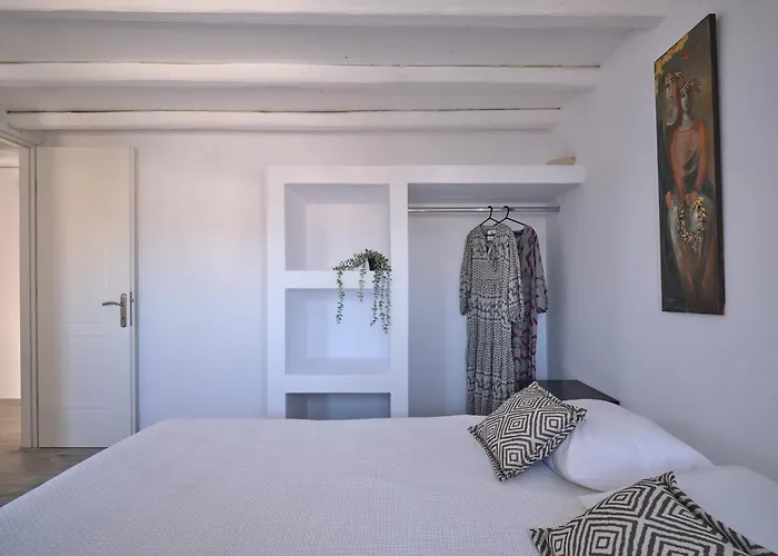 Sabia, Ambelas Páros