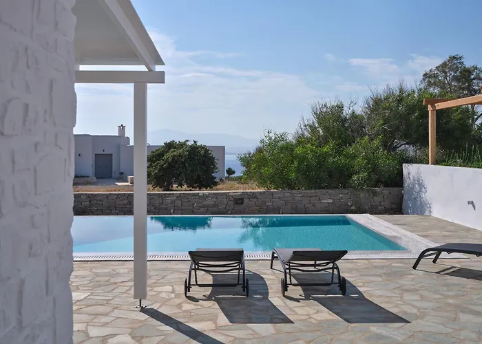 Sabia, Ambelas Páros